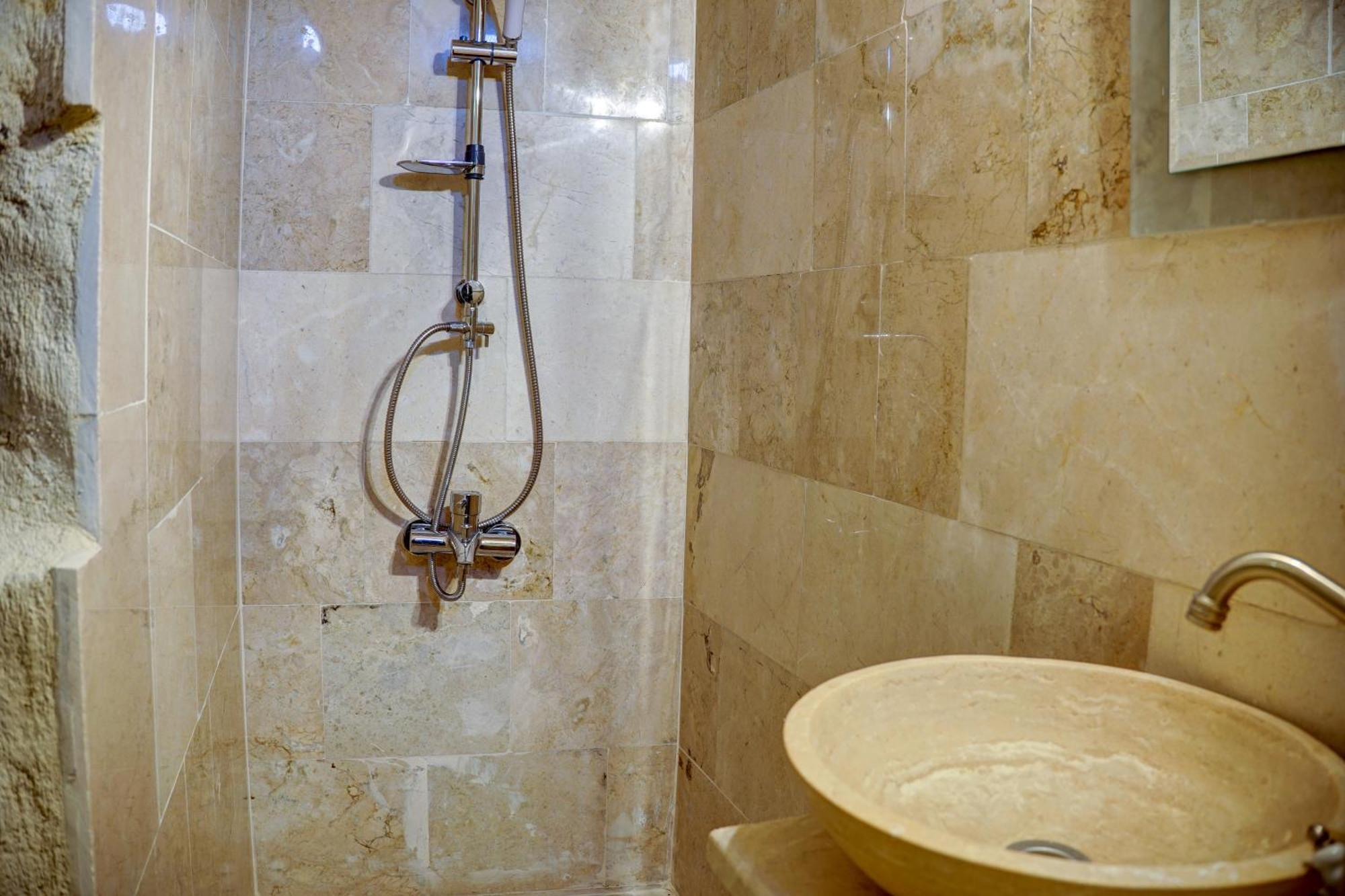 Gibos Cave Hotel Ürgüp Ngoại thất bức ảnh