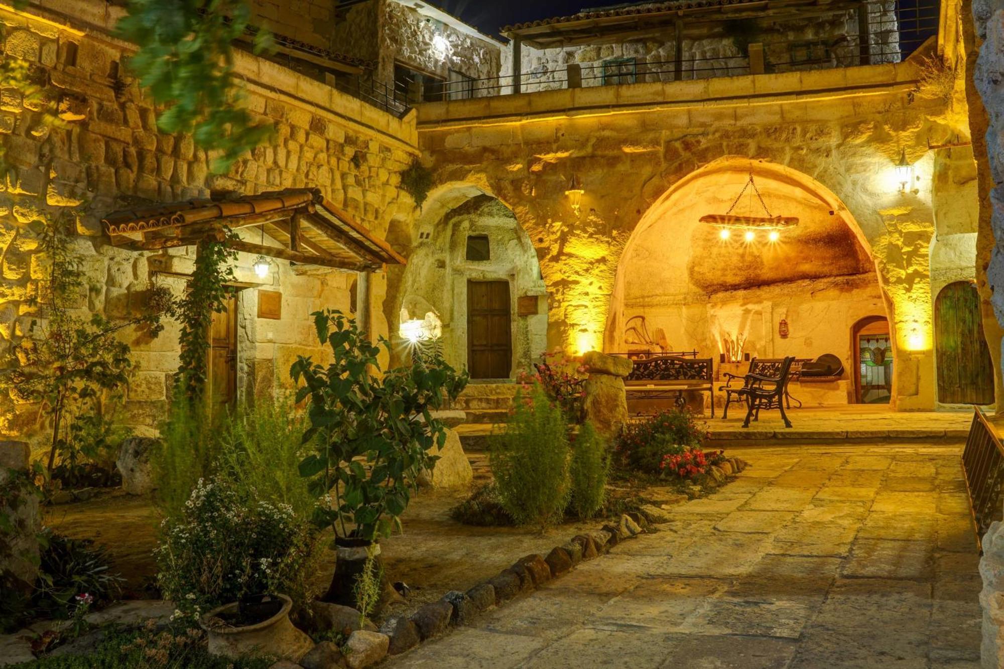 Gibos Cave Hotel Ürgüp Ngoại thất bức ảnh