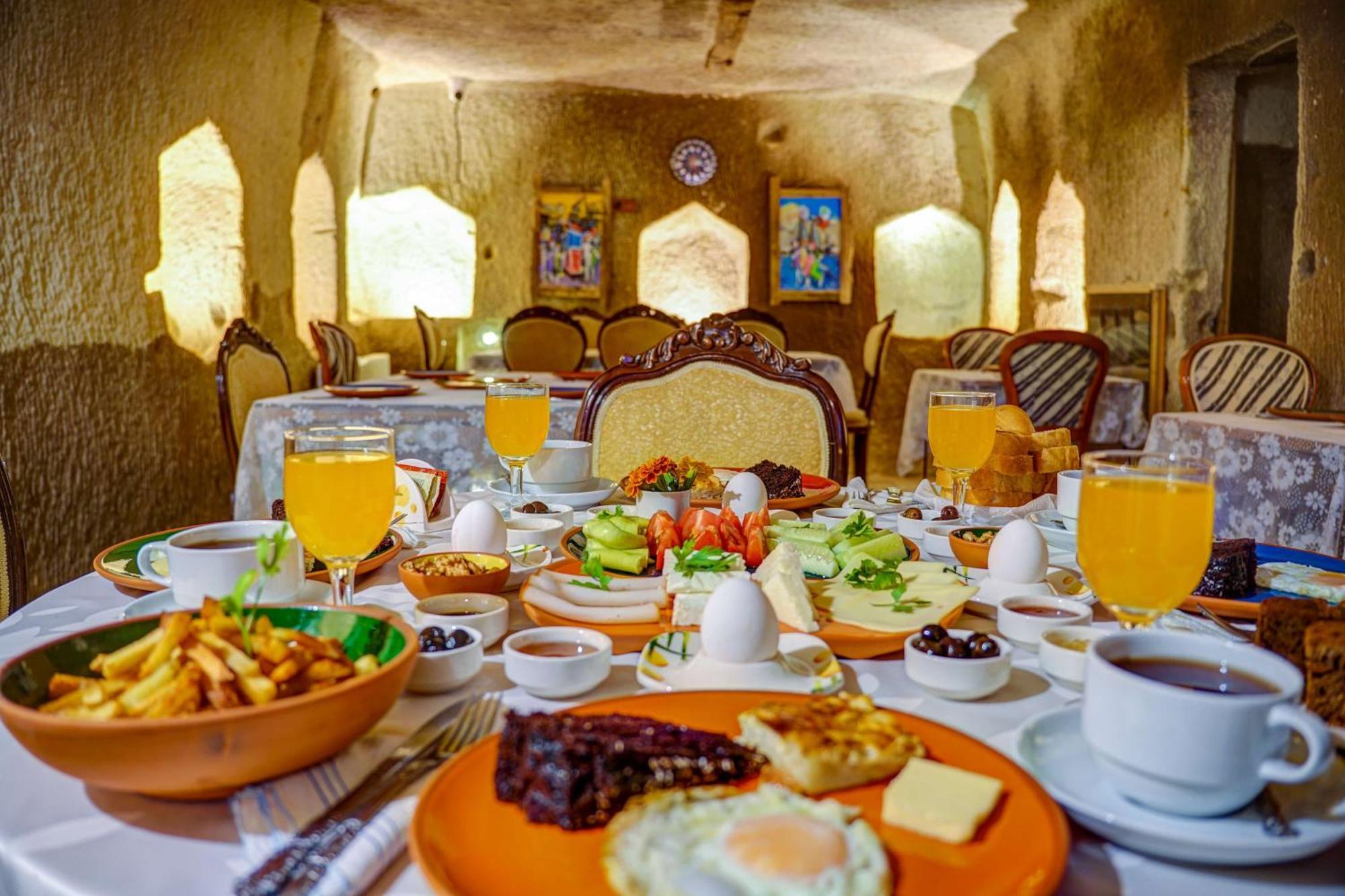Gibos Cave Hotel Ürgüp Ngoại thất bức ảnh