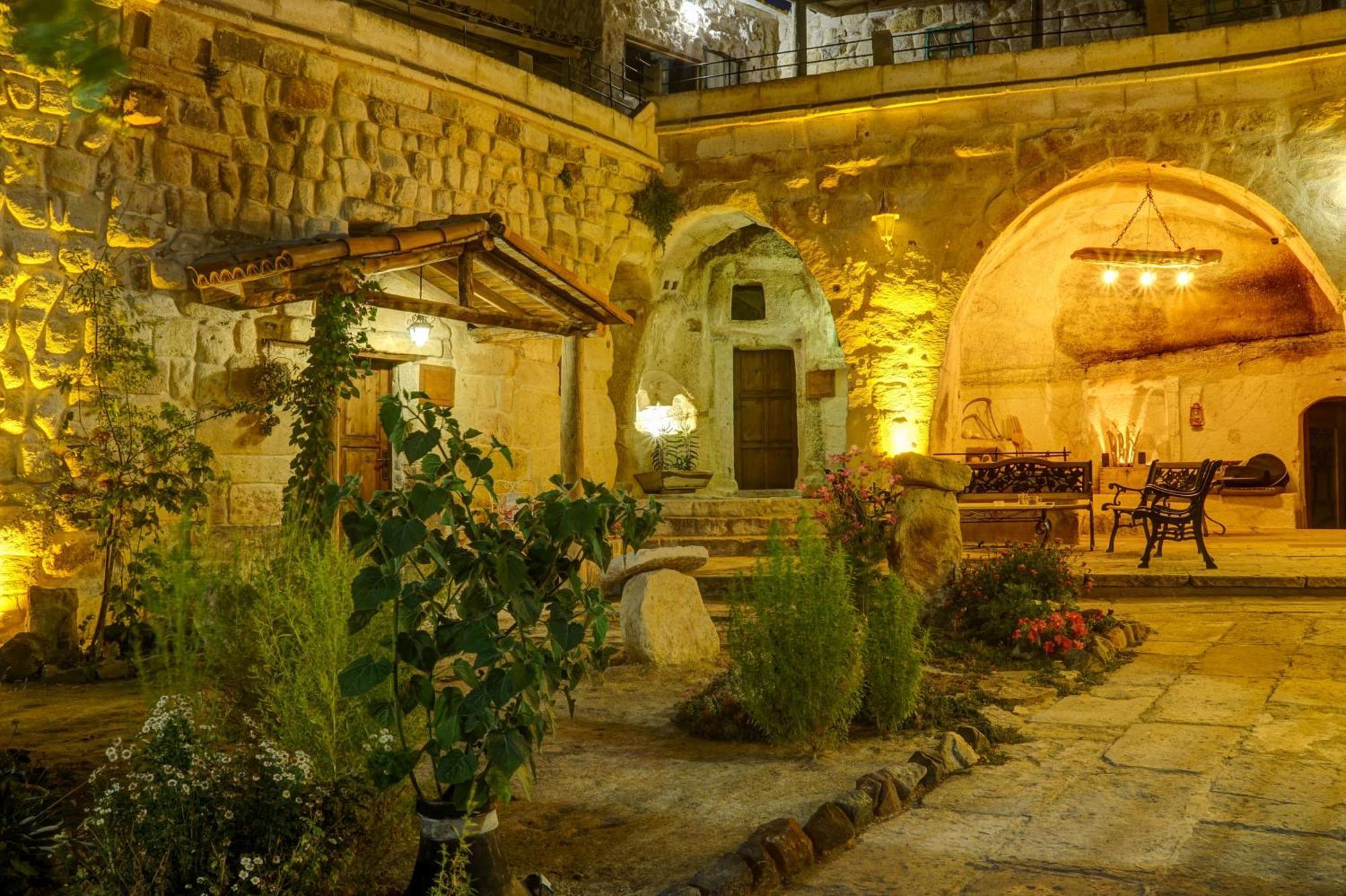 Gibos Cave Hotel Ürgüp Ngoại thất bức ảnh